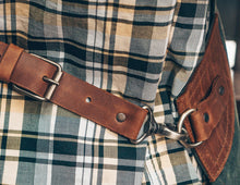 Apron from waxed canvas and genuine leather
