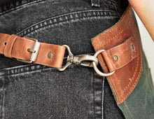 straps leather apron