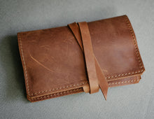 tobacco case in brown leather