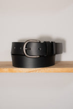 handcrafted black leather belt for men, genuine full-grain leather, artisan-made, personalized gift