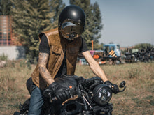 Шкіряний жилет мотоциклетного клубу, замша з ромбоподібним швом