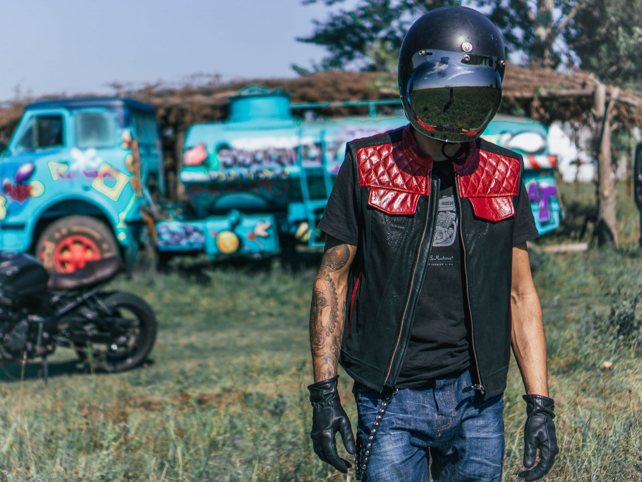 Motorcycle Club Leather Vest Black Red