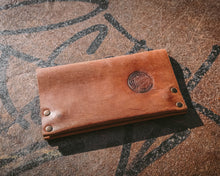 Brown leather tobacco pouch, buttons